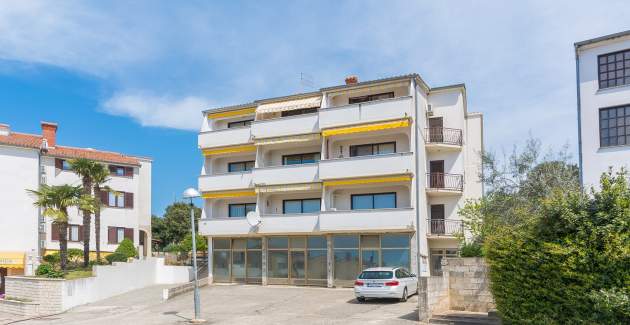 Apartman Evelyn Brostolade No.1