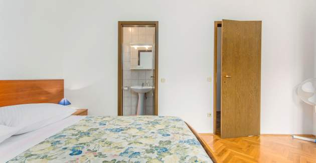 Apartman Evelyn Brostolade No.1