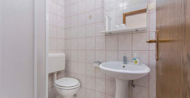 Apartman Evelyn Brostolade No.1