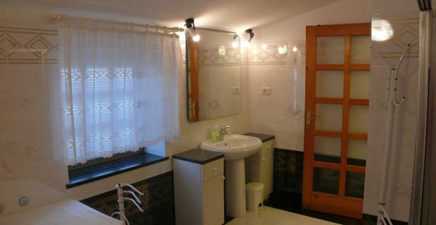 Dvosobni apartman Luisa s balkonom