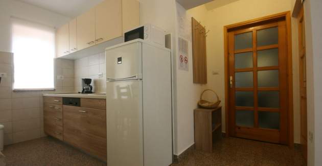 Dvosobni apartman Luisa s balkonom