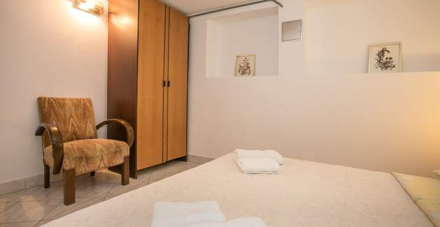 Nicely furnished Apartment Dado V with Terrace 