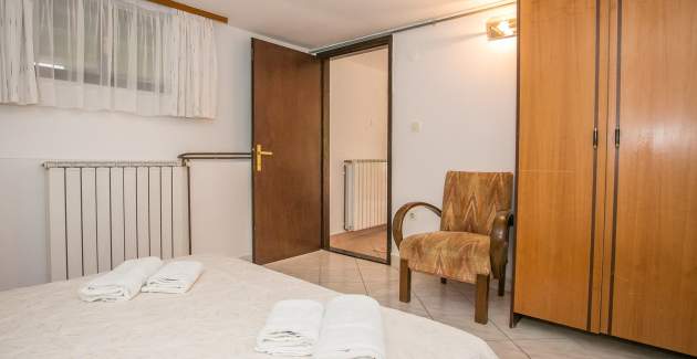 Nicely furnished Apartment Dado V with Terrace 