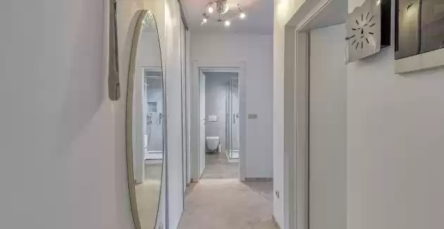 Appartamento Burle con balcone