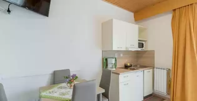 Ines & Hans Tar - Apartment mit Balkon