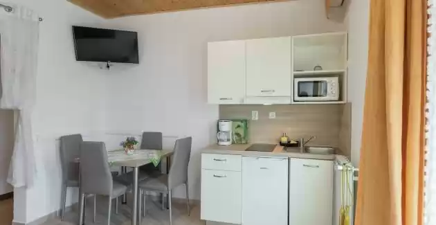 Ines & Hans Tar - Apartment mit Balkon