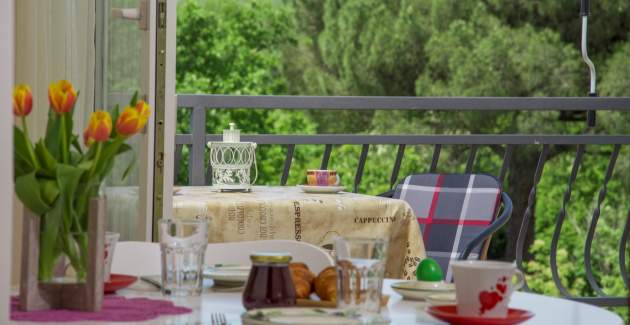 Apartment Ljiljana II with Balcony and Sea View