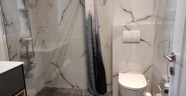 Appartamento Ljiljana II con Balcone e Vista Mare