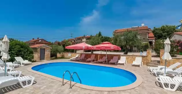 Casa Jelena con piscina in comune