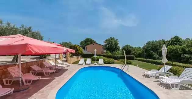 Casa Jelena con piscina in comune