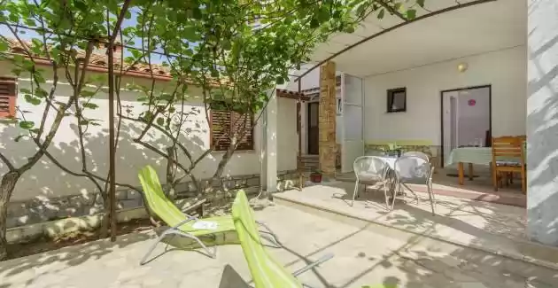 Ferienwohnung Emili A2 mit Terrasse