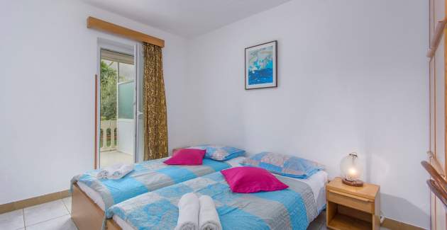 Apartment Emili A3 with Balcony