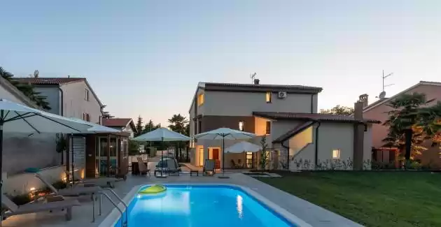 APP Sandro con Piscina A5