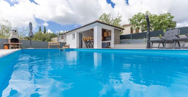 Villa Manda with Private Pool