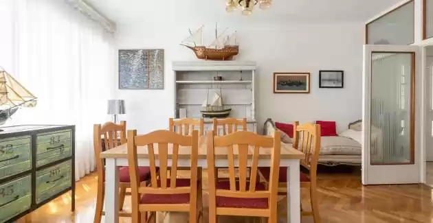 Casa Lungomare for 16 Persons