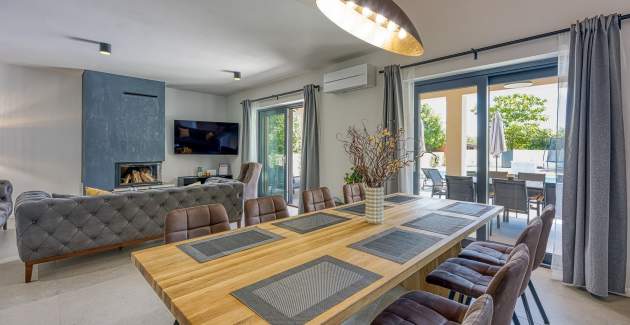 Villa Alves with Private Pool