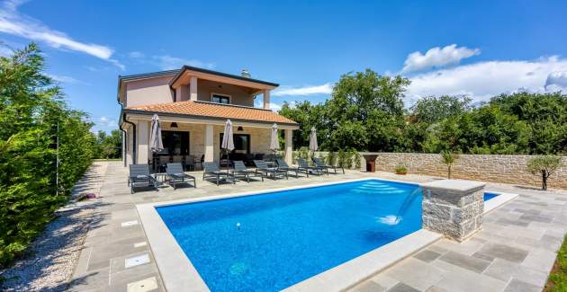 Villa Alves