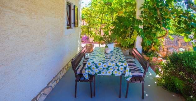 Groundfloor Apartment Garbina I 