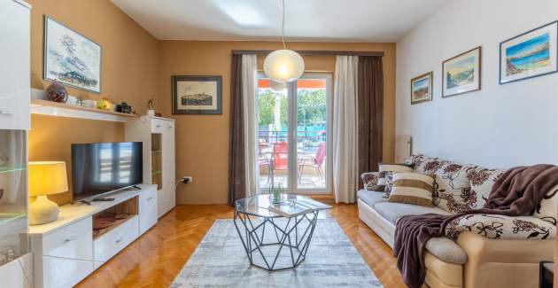 Holiday House Marija in Tomovi