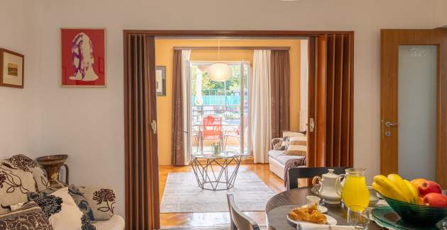 Holiday House Marija in Tomovi