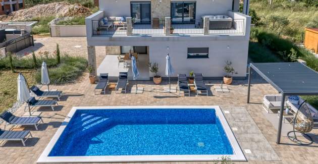 Villa Klementina with Pool and Whirlpool
