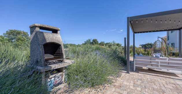 Villa Klementina with Pool and Whirlpool