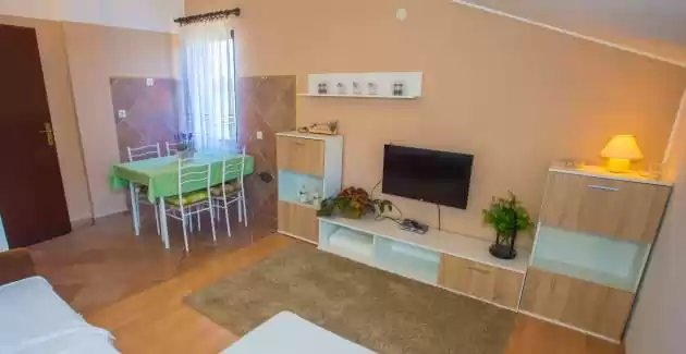 Apartman Garbina III na drugom katu