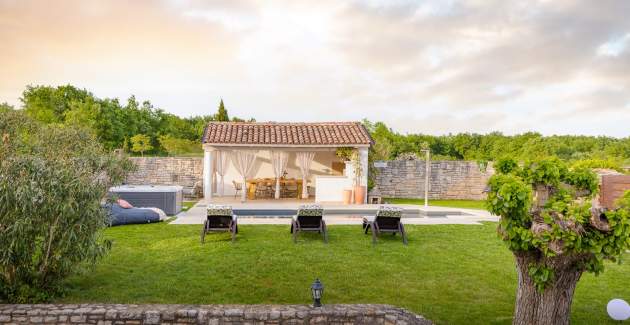Villa Jona