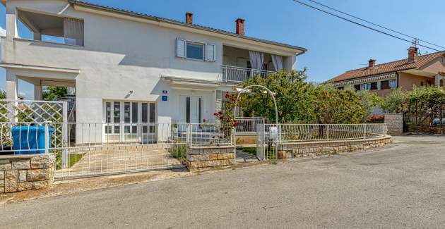 Apartment Martina Spadici IV on the First floor near to the Sea