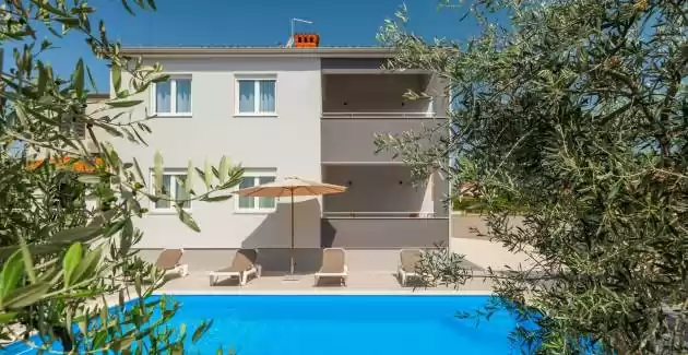 Appartamento Zdenka con balcone e vista piscina A4