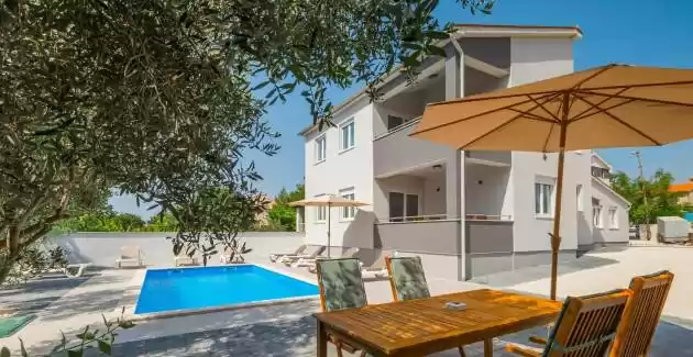 Appartamento Zdenka con balcone e vista piscina A4