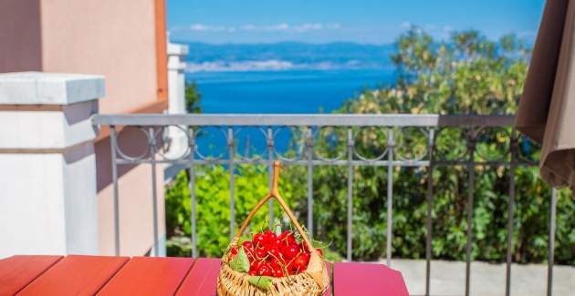 Ferienwohnung Jasminka I mit Balkon und Meerblick - Lovran