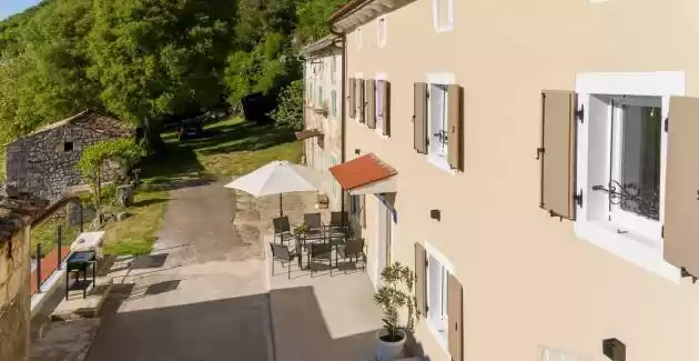 Ferienlandhaus Zvanya