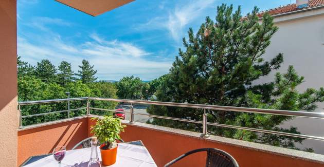 Appartamento con 2 Camere da Letto Jesenova I con Balcone