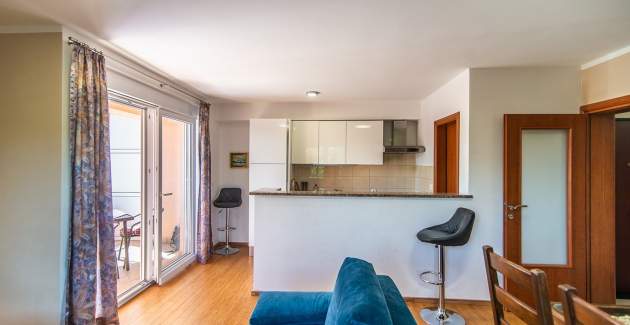 Appartamento con 2 Camere da Letto Jesenova I con Balcone
