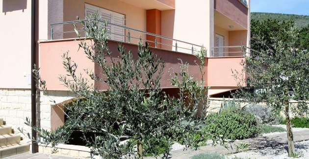 Appartamento con 2 Camere da Letto Jesenova I con Balcone