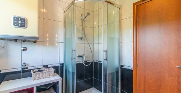 Appartamento con 2 Camere da Letto Jesenova I con Balcone