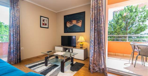 Appartamento con 2 Camere da Letto Jesenova I con Balcone