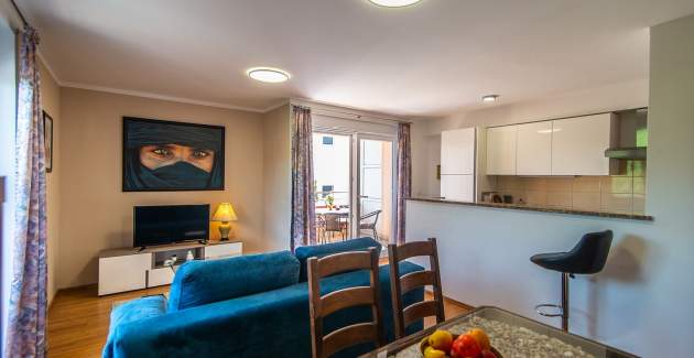Appartamento con 2 Camere da Letto Jesenova I con Balcone