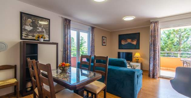 Appartamento con 2 Camere da Letto Jesenova I con Balcone