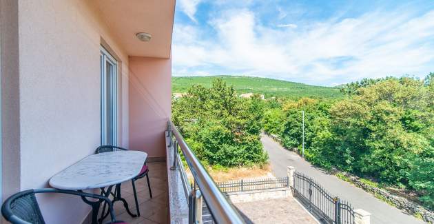 Appartamento con 2 Camere da Letto Jesenova I con Balcone