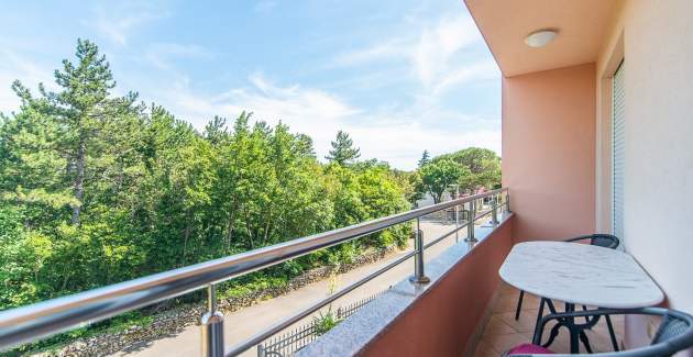 Appartamento con 2 Camere da Letto Jesenova I con Balcone