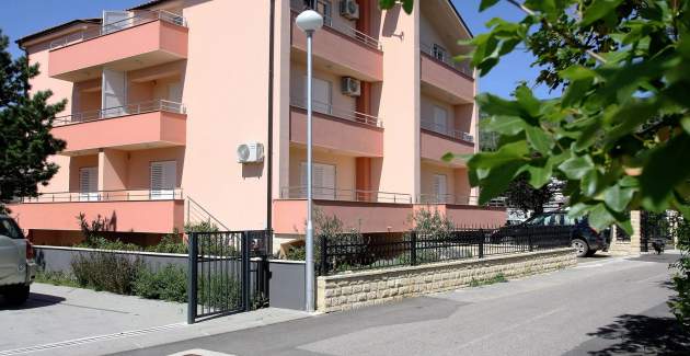 Apartment Jesenova II mit zwei Schlafzimmern, nur 250 m vom Strand Entfernt