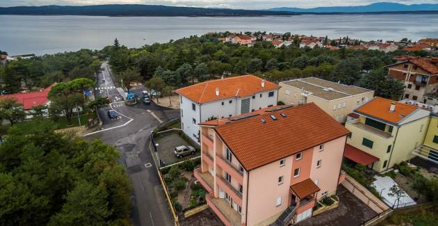 Apartment Jesenova II mit zwei Schlafzimmern, nur 250 m vom Strand Entfernt