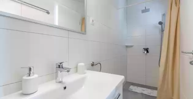 Three-Bedroom Apartment Smilys II