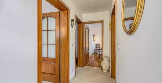 Apartment Perla with Terrace