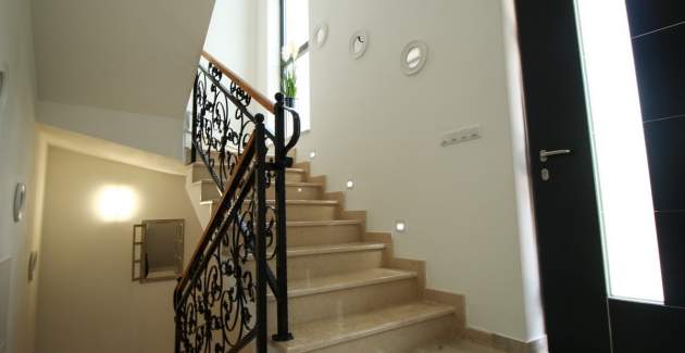 Modern and spacious Villa Sara