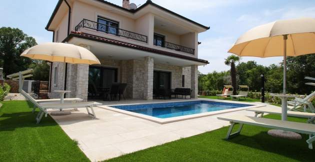 Modern and spacious Villa Sara