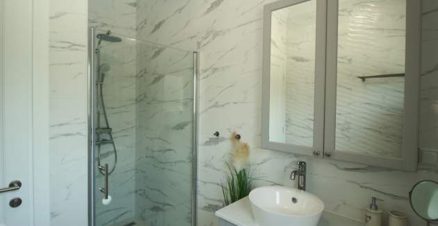 Modern and spacious Villa Sara
