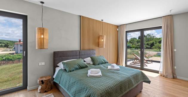 Lazy Olive - Sea View
